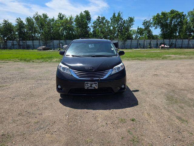 2015 Toyota Sienna XLE 7 Passenger