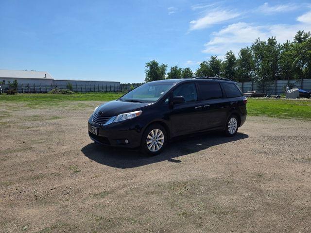 2015 Toyota Sienna XLE 7 Passenger