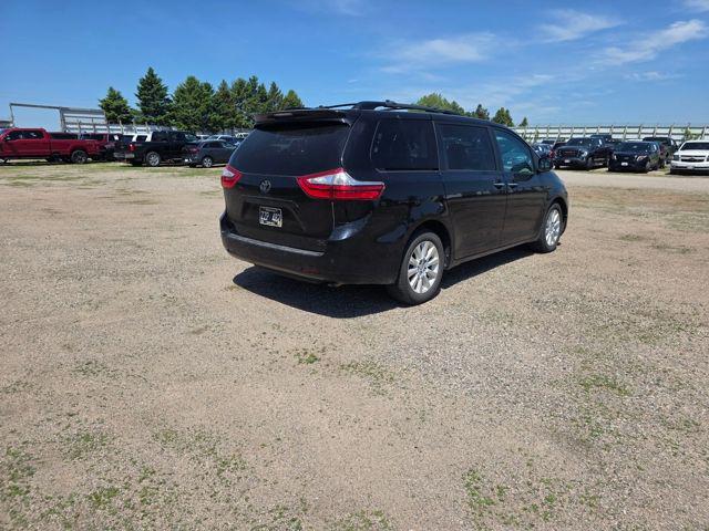 2015 Toyota Sienna XLE 7 Passenger