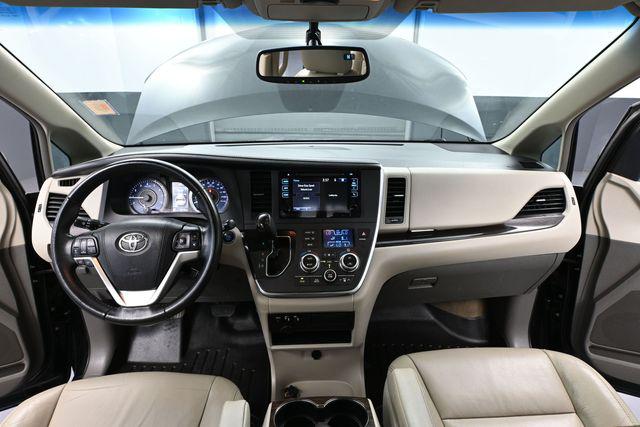 2015 Toyota Sienna XLE 7 Passenger