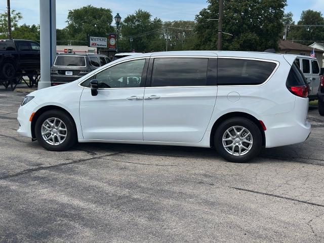 2026 Chrysler Voyager LX