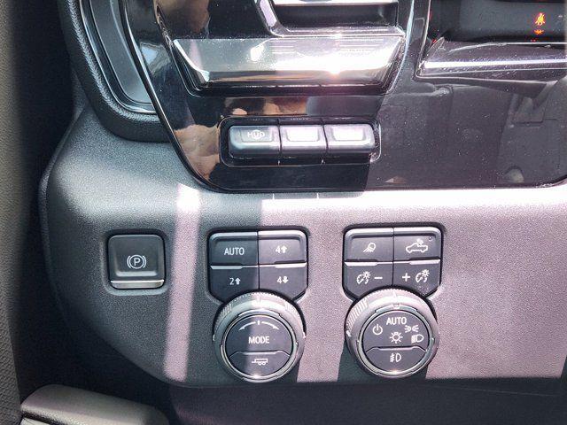 2023 Chevrolet Silverado 1500 4WD Crew Cab Short Bed ZR2