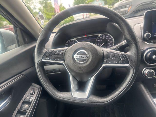 2023 Nissan Sentra SV Xtronic CVT