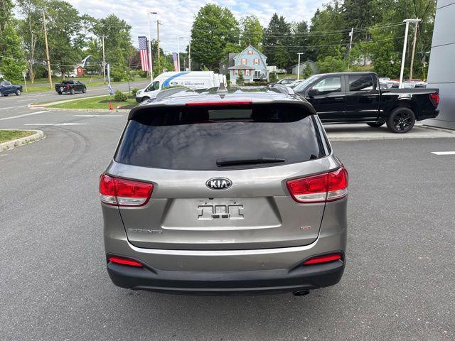 2016 Kia Sorento 2.4L LX