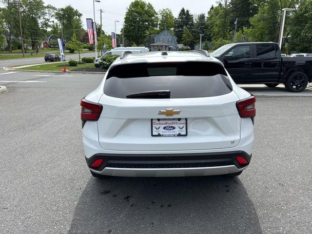 2024 Chevrolet Trax FWD LT
