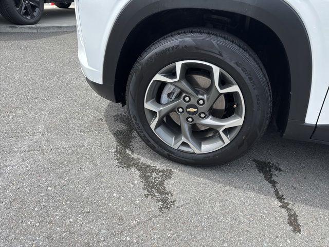 2024 Chevrolet Trax FWD LT