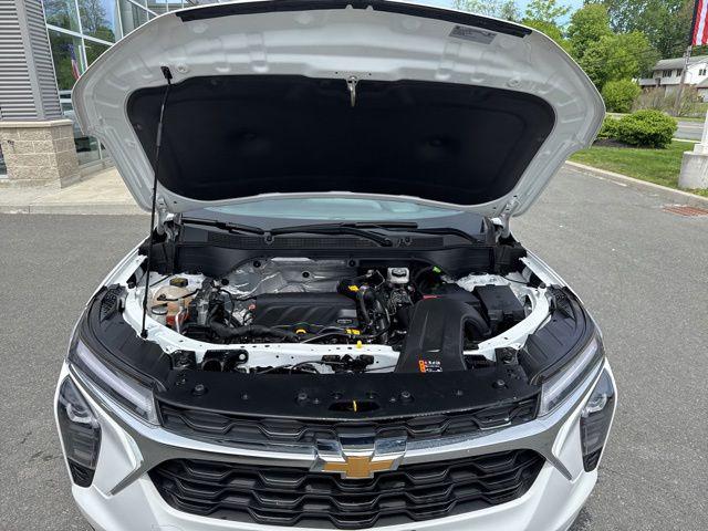2024 Chevrolet Trax FWD LT
