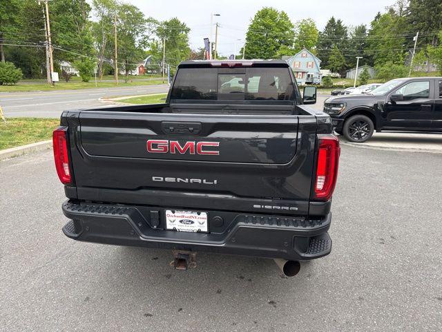 2020 GMC Sierra 2500HD 4WD Crew Cab Standard Bed Denali