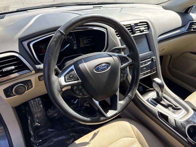 2015 Ford Fusion Hybrid SE
