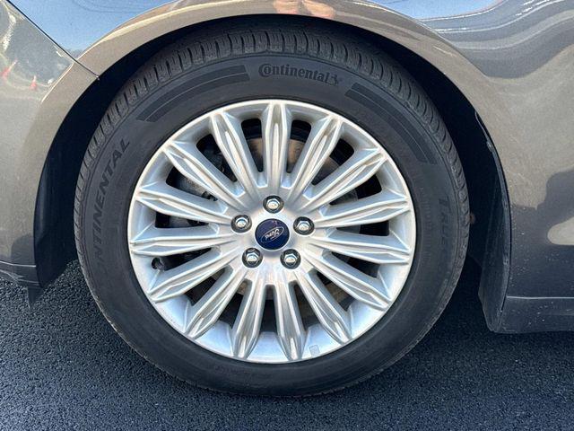 2015 Ford Fusion Hybrid SE