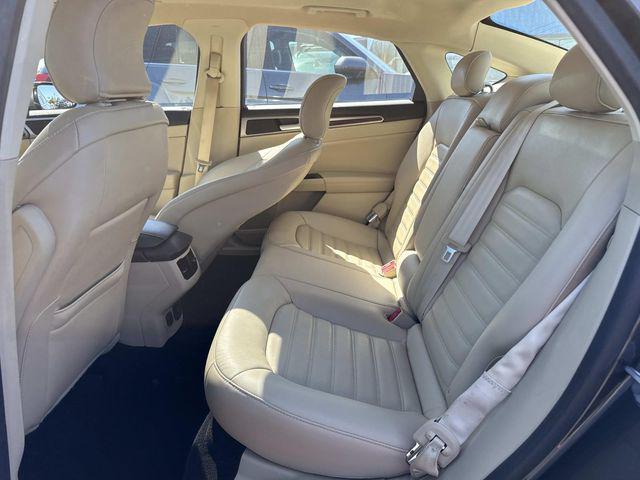 2015 Ford Fusion Hybrid SE
