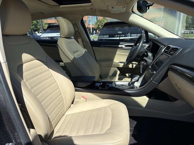 2015 Ford Fusion Hybrid SE