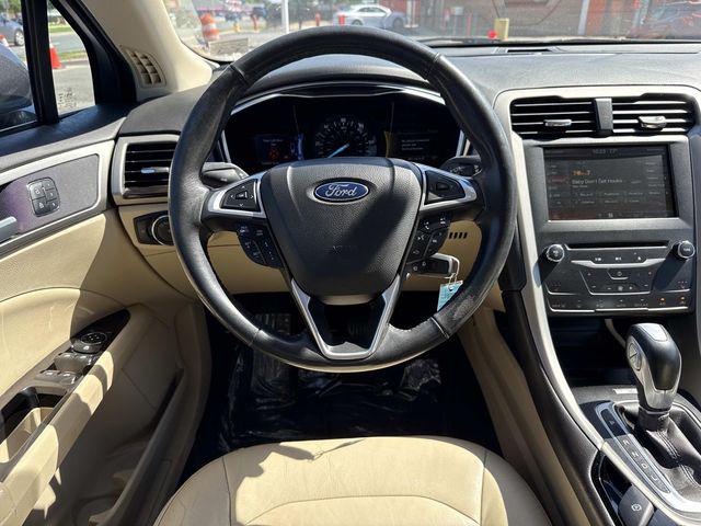2015 Ford Fusion Hybrid SE