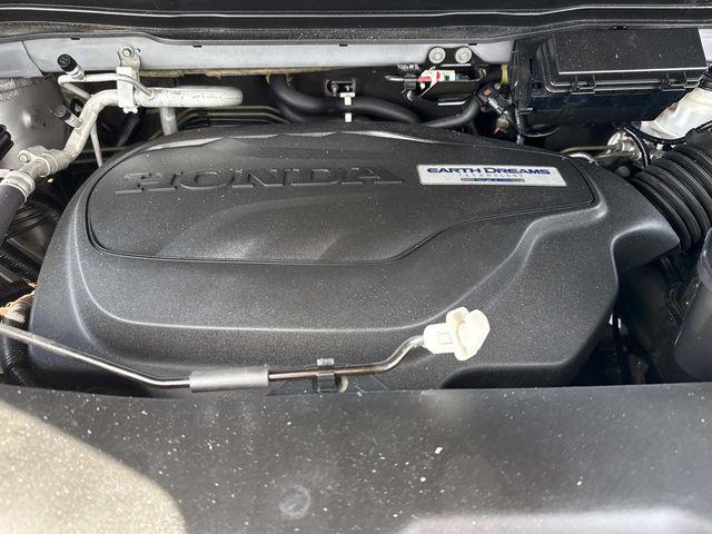 2021 Honda Pilot AWD Touring 8 Passenger