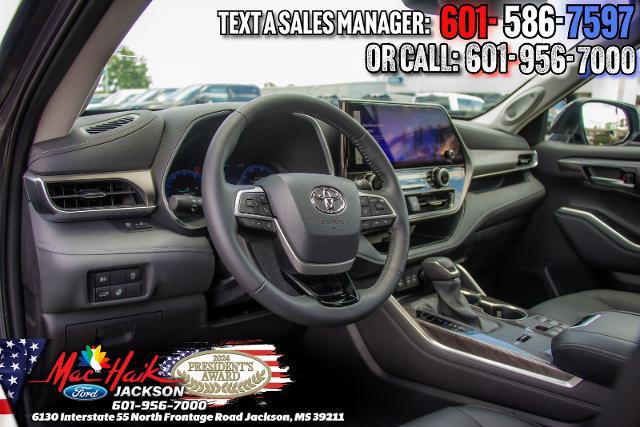 2025 Toyota Highlander Limited