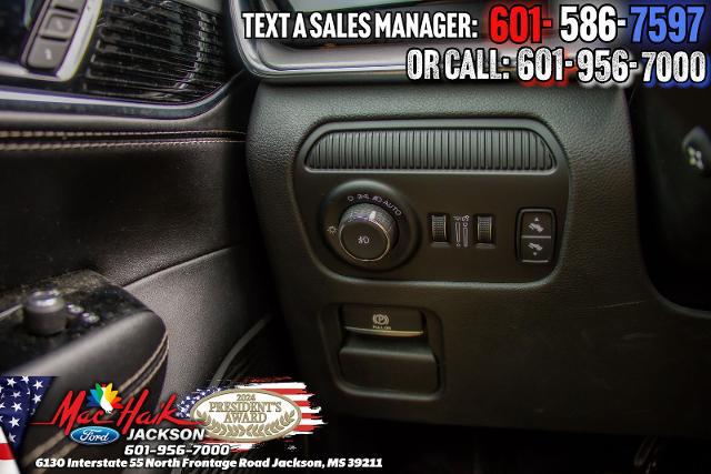 2023 Jeep Wagoneer Series II Carbide 4x4