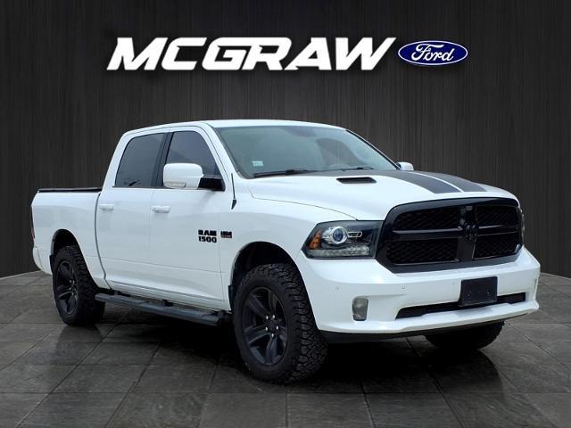 2017 Ram 1500 Night Crew Cab 4x4 5'7" Box