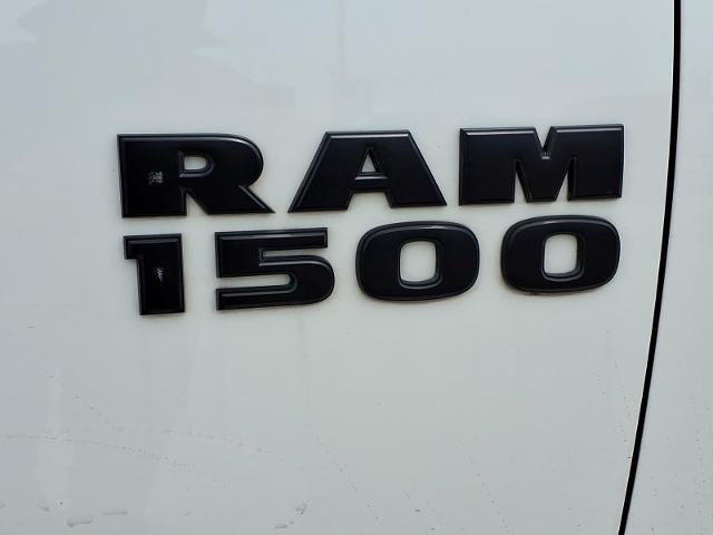 2017 Ram 1500 Night Crew Cab 4x4 5'7" Box