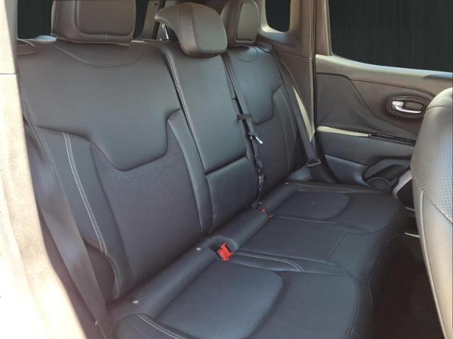 2017 Jeep Renegade Deserthawk 4x4
