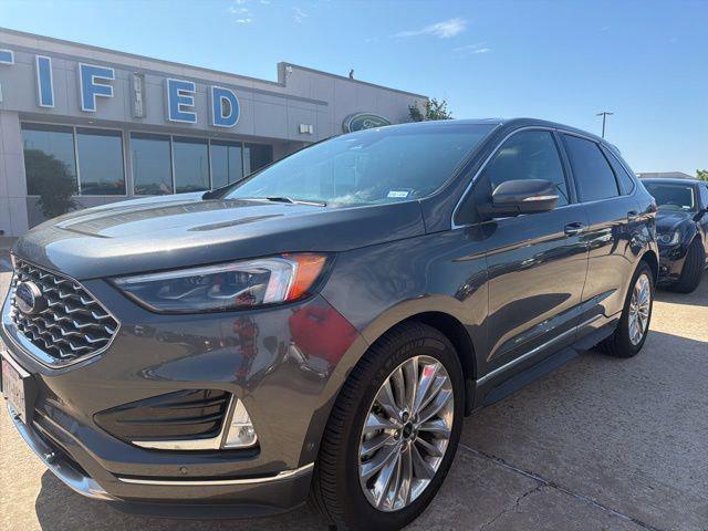 2020 Ford Edge Titanium
