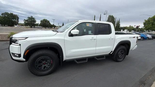2025 Nissan Frontier Crew Cab PRO-4X 4x4