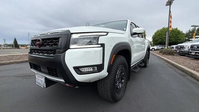 2025 Nissan Frontier Crew Cab PRO-4X 4x4