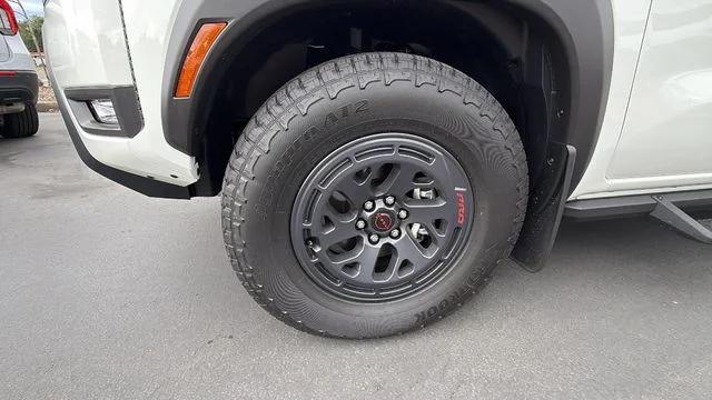 2025 Nissan Frontier Crew Cab PRO-4X 4x4
