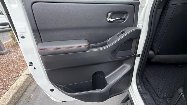 2025 Nissan Frontier Crew Cab PRO-4X 4x4