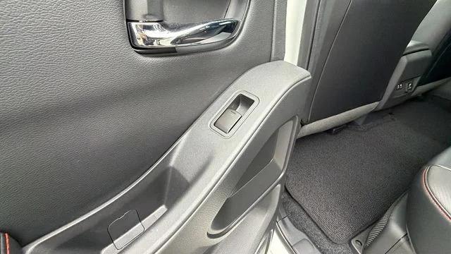 2025 Nissan Frontier Crew Cab PRO-4X 4x4