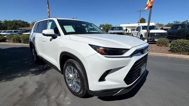 2024 Toyota Grand Highlander Platinum