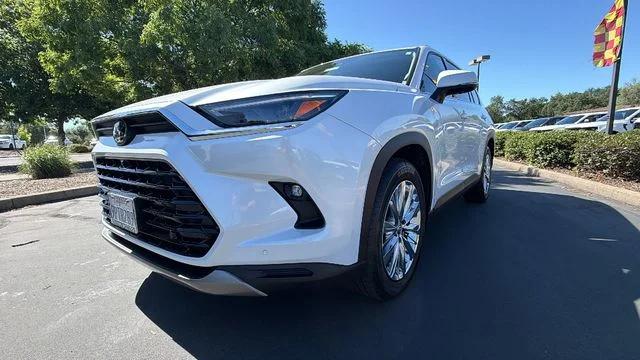 2024 Toyota Grand Highlander Platinum