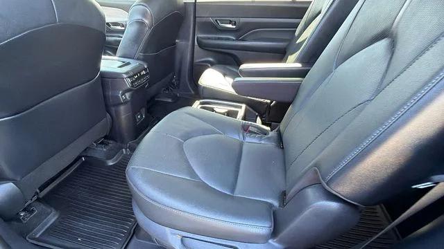 2024 Toyota Grand Highlander Platinum