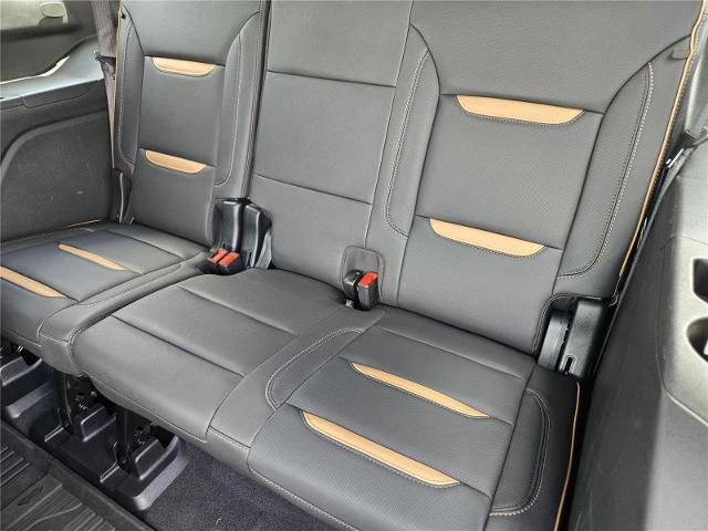 2024 GMC Yukon 4WD AT4