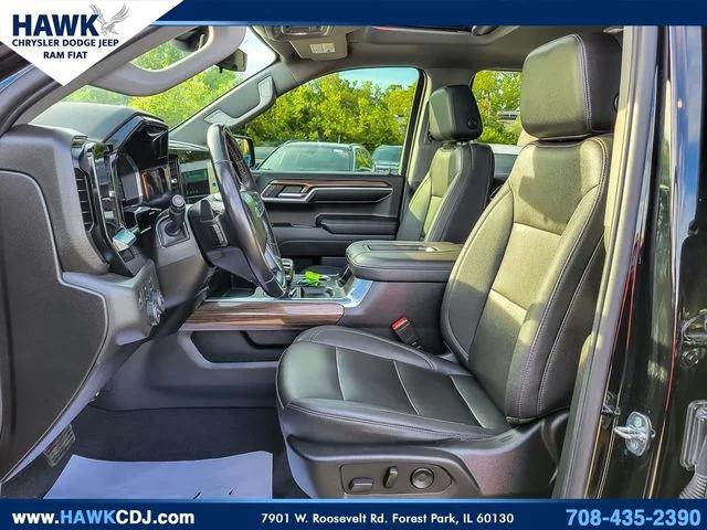 2022 Chevrolet Silverado 1500 4WD Crew Cab Short Bed RST