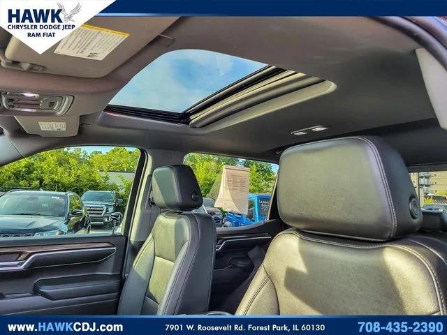 2022 Chevrolet Silverado 1500 4WD Crew Cab Short Bed RST