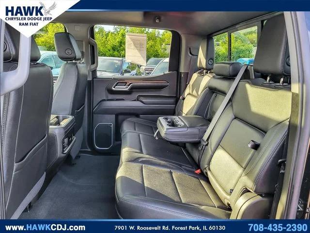 2022 Chevrolet Silverado 1500 4WD Crew Cab Short Bed RST