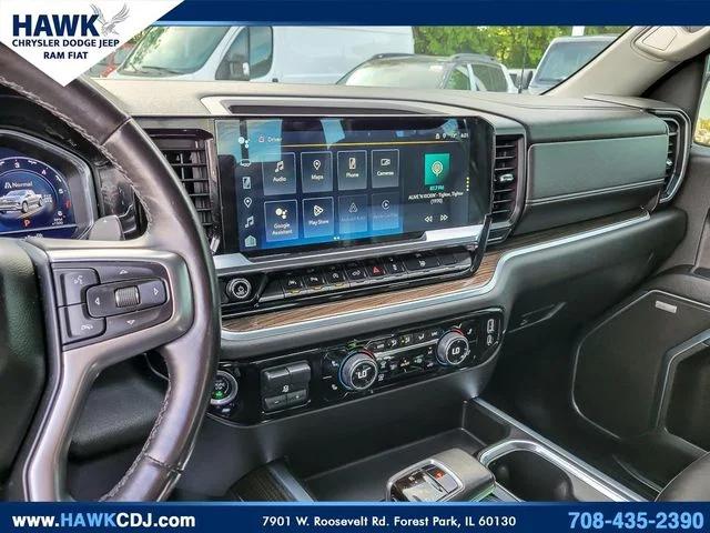 2022 Chevrolet Silverado 1500 4WD Crew Cab Short Bed RST