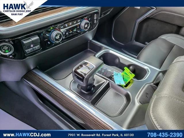 2022 Chevrolet Silverado 1500 4WD Crew Cab Short Bed RST