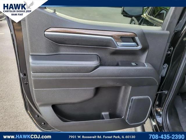 2022 Chevrolet Silverado 1500 4WD Crew Cab Short Bed RST