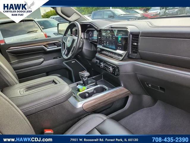 2022 Chevrolet Silverado 1500 4WD Crew Cab Short Bed RST