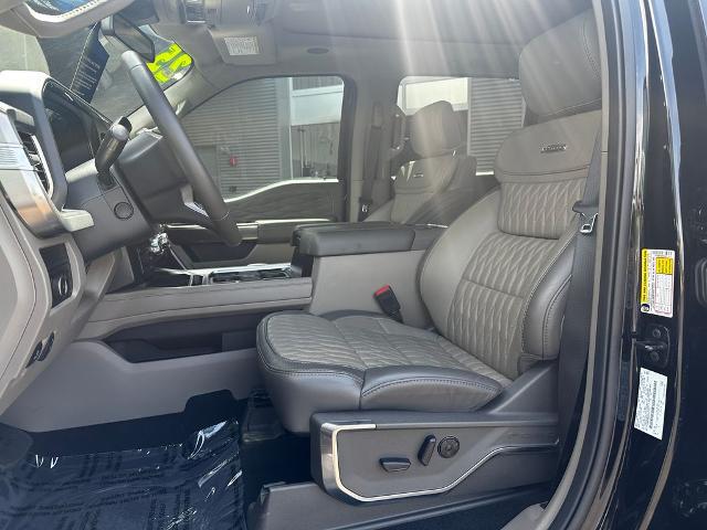 2025 Ford F-450 Platinum
