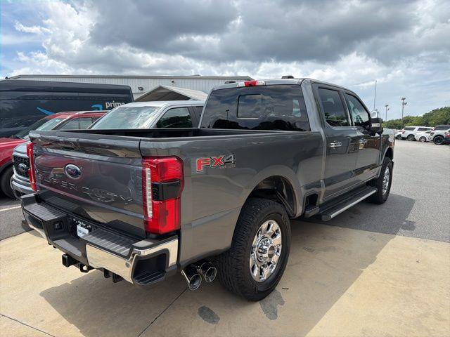 2023 Ford F-350 LARIAT