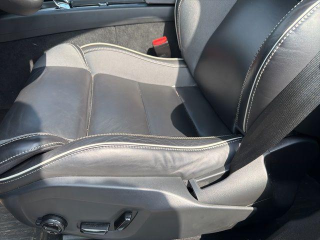 2024 Volvo XC60 B5 Ultimate Dark Theme