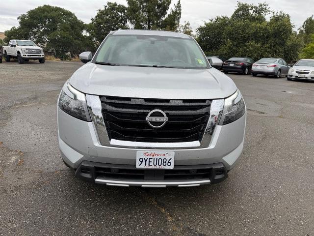 2025 Nissan Pathfinder SL FWD