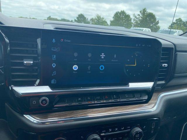 2023 Chevrolet Silverado 1500 4WD Crew Cab Short Bed RST