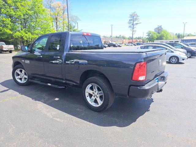2017 Ram 1500 Express Quad Cab 4x4 6'4" Box