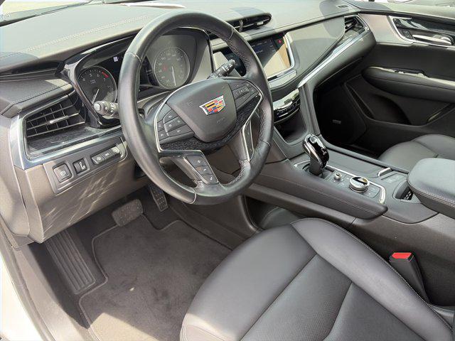 2023 Cadillac XT5 FWD Premium Luxury