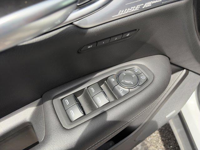 2023 Cadillac XT5 FWD Premium Luxury