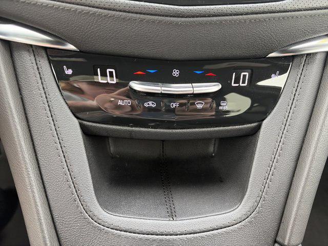2023 Cadillac XT5 FWD Premium Luxury