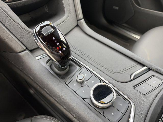 2023 Cadillac XT5 FWD Premium Luxury